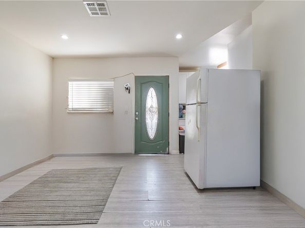 421 E 65th, Los Angeles CA 90003