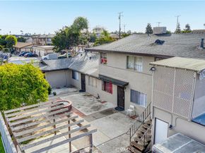 17091 Oak, Huntington Beach CA 92647
