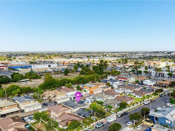 17091 Oak, Huntington Beach CA 92647