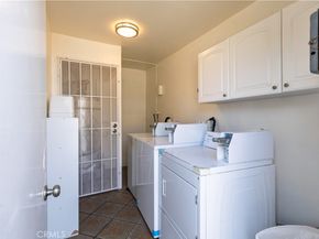 17091 Oak, Huntington Beach CA 92647