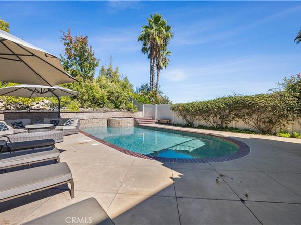 9 Swallows, Trabuco Canyon CA 92679