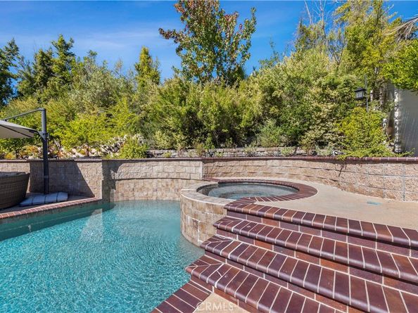 9 Swallows, Trabuco Canyon CA 92679