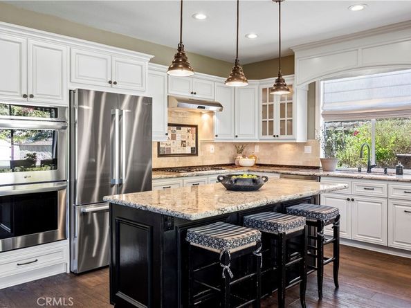 9 Swallows, Trabuco Canyon CA 92679