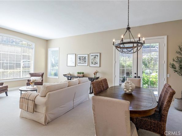 9 Swallows, Trabuco Canyon CA 92679