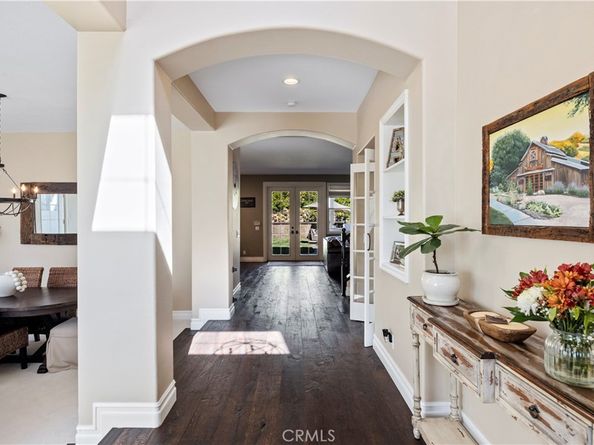 9 Swallows, Trabuco Canyon CA 92679