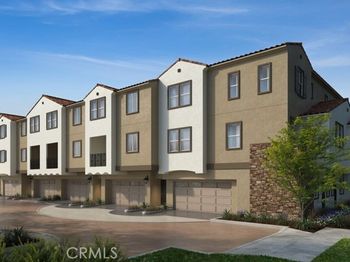 2420 E Lincoln Avenue