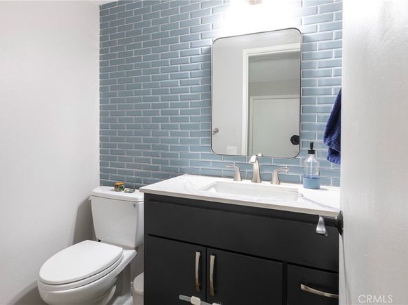 67 Greenbough 150, Irvine CA 92614