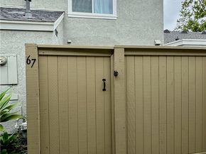 67 Greenbough 150, Irvine CA 92614
