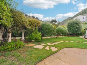 1908 Hazel Nut Court, Agoura Hills CA 91301