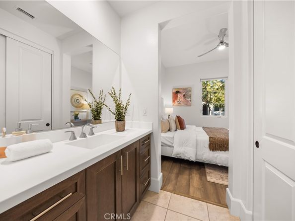 65 Glacier, Irvine CA 92602