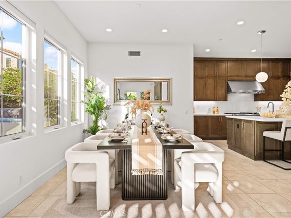 65 Glacier, Irvine CA 92602