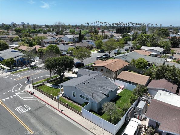 225 E Occidental Street, Santa Ana CA 92707