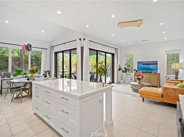 112 San Benito, Irvine CA 92618