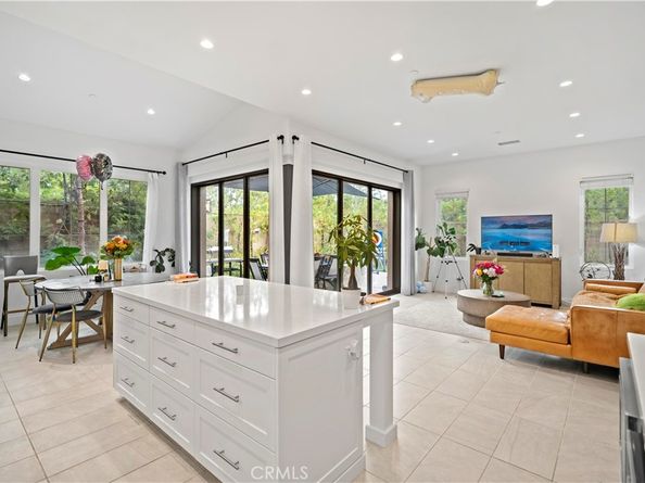 112 San Benito, Irvine CA 92618