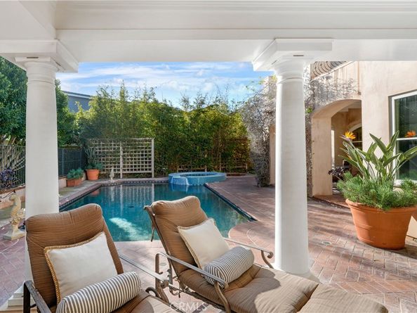 16351 Spartan Circle, Huntington Beach CA 92649