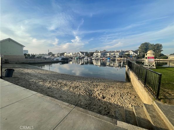 16351 Spartan Circle, Huntington Beach CA 92649