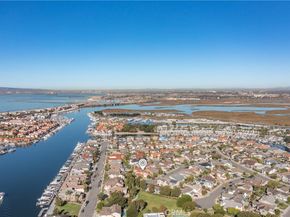 16351 Spartan Circle, Huntington Beach CA 92649