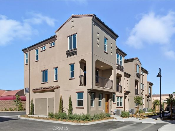 2211 W Orange, Anaheim CA 92804