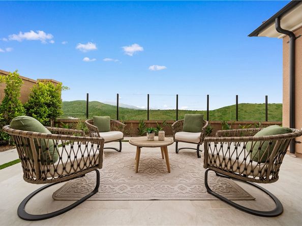 122 Mossvine, Irvine CA 92618