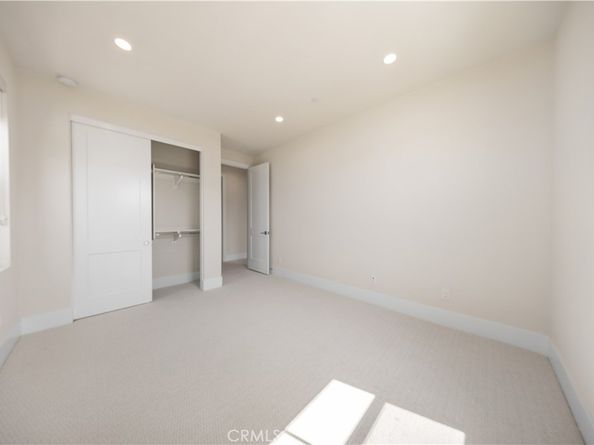 122 Mossvine, Irvine CA 92618