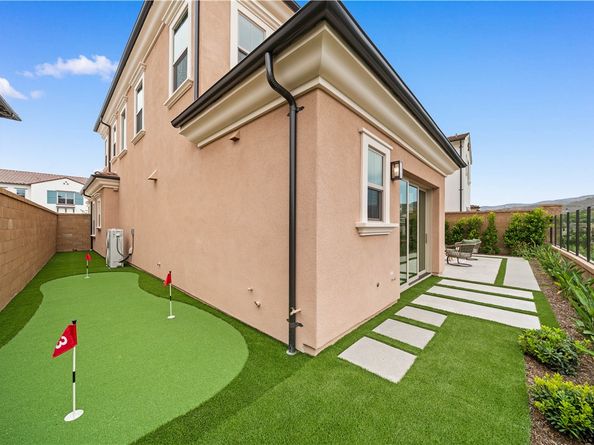 122 Mossvine, Irvine CA 92618