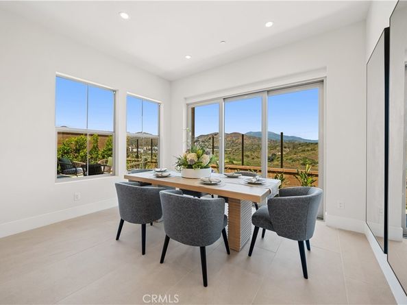 122 Mossvine, Irvine CA 92618