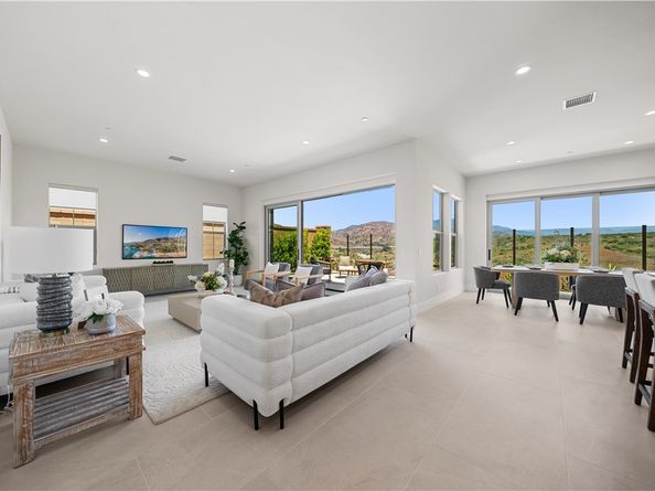 122 Mossvine, Irvine CA 92618