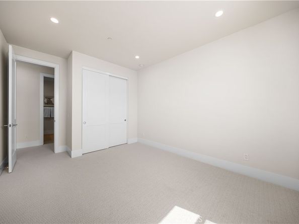 122 Mossvine, Irvine CA 92618