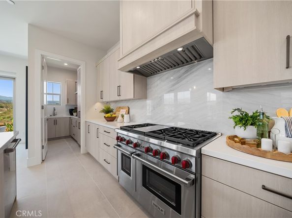 122 Mossvine, Irvine CA 92618