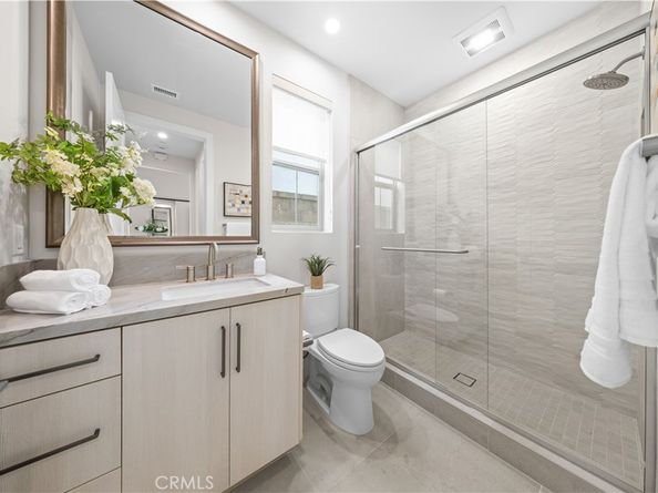 122 Mossvine, Irvine CA 92618