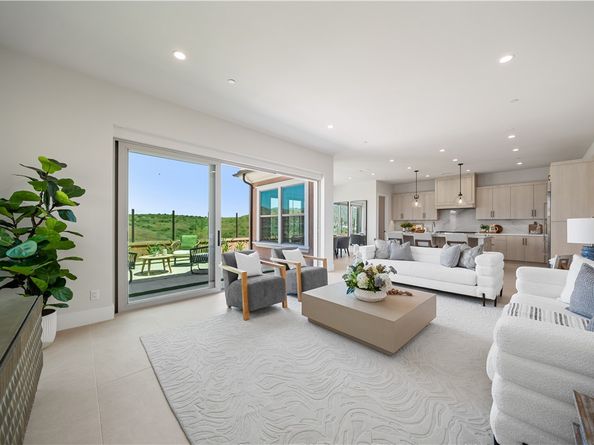 122 Mossvine, Irvine CA 92618