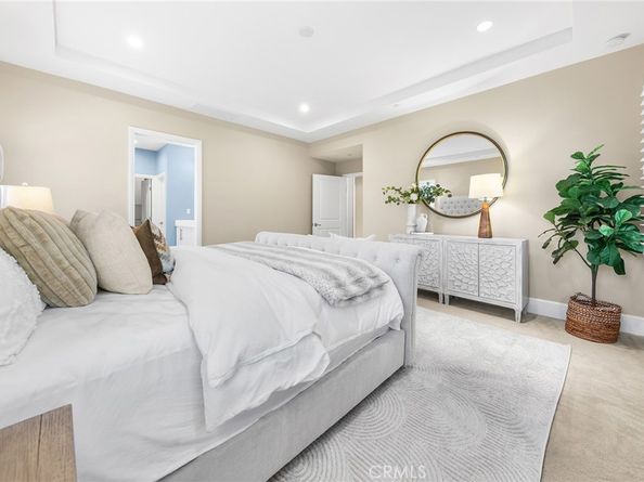 51 Thoroughbred, Irvine CA 92602