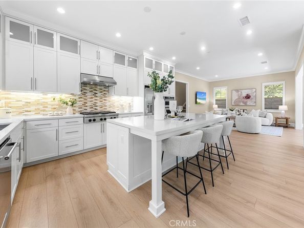 51 Thoroughbred, Irvine CA 92602