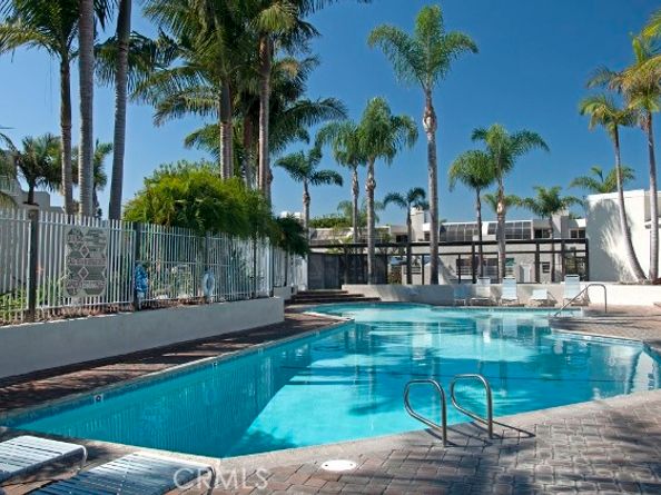 3299 Tempe Drive, Huntington Beach CA 92649