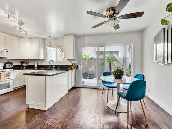 177 N Singingwood Street 22, Orange CA 92869