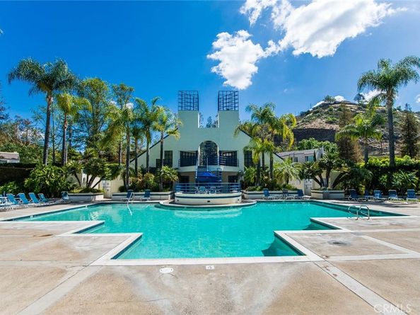 177 N Singingwood Street 22, Orange CA 92869