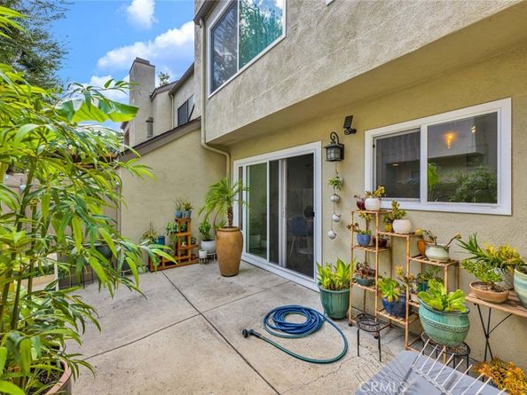 177 N Singingwood Street 22, Orange CA 92869