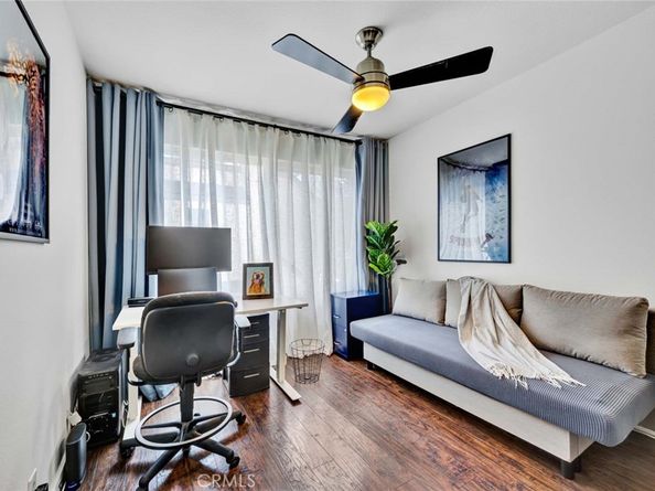 177 N Singingwood Street 22, Orange CA 92869