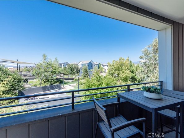 255 Sawbuck, Irvine CA 92618