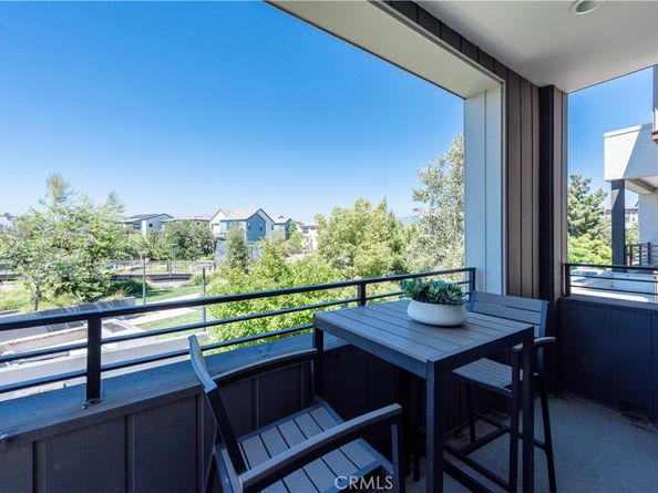 255 Sawbuck, Irvine CA 92618