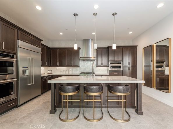 255 Sawbuck, Irvine CA 92618