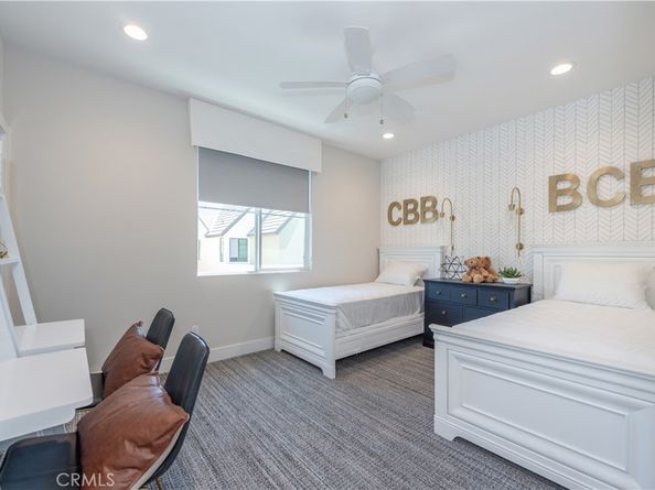 255 Sawbuck, Irvine CA 92618