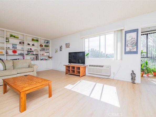 3244 San Amadeo 2C, Laguna Woods CA 92637