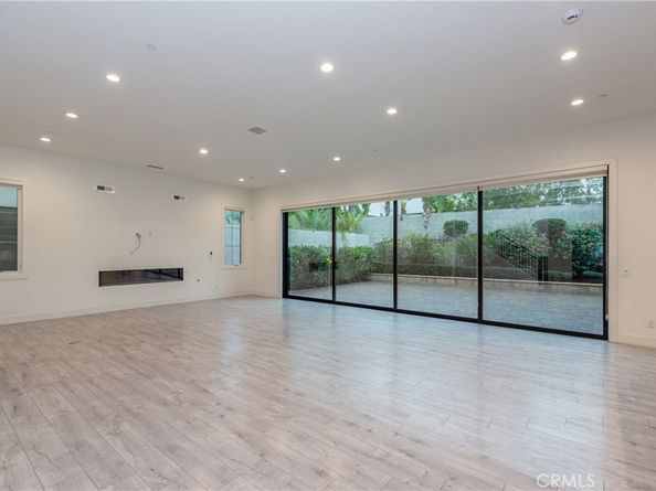 93 Spacial, Irvine CA 92618
