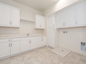 93 Spacial, Irvine CA 92618