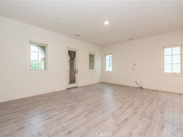 93 Spacial, Irvine CA 92618