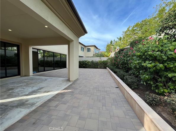 93 Spacial, Irvine CA 92618