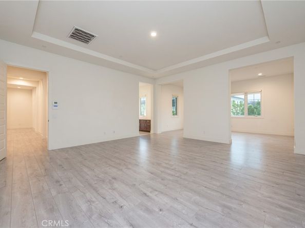 93 Spacial, Irvine CA 92618