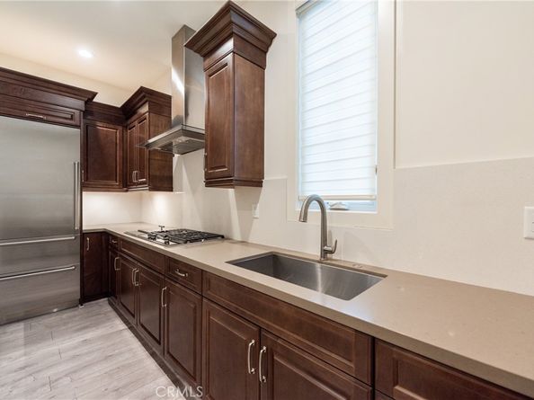 93 Spacial, Irvine CA 92618