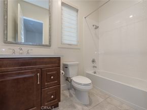 93 Spacial, Irvine CA 92618